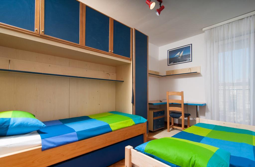 Apartment Definis 斯普利特 客房 照片